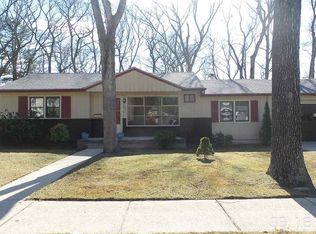 905 Shelburne Ave, Absecon, NJ 08201