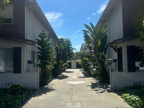 1682 Fremont St, Santa Clara, CA 95050