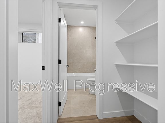 2nd image of 10425 70th Ave NW Basement 2
