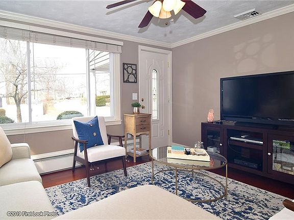 5th image of 24 Fernwood Dr