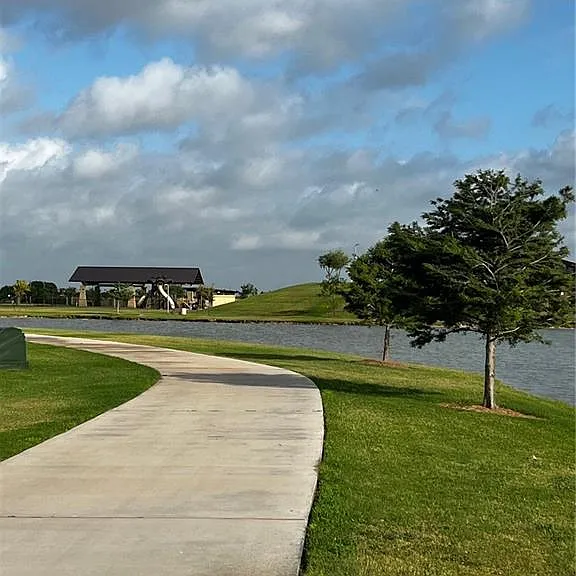 14333 Chalk Ridge Dr — Photo 11