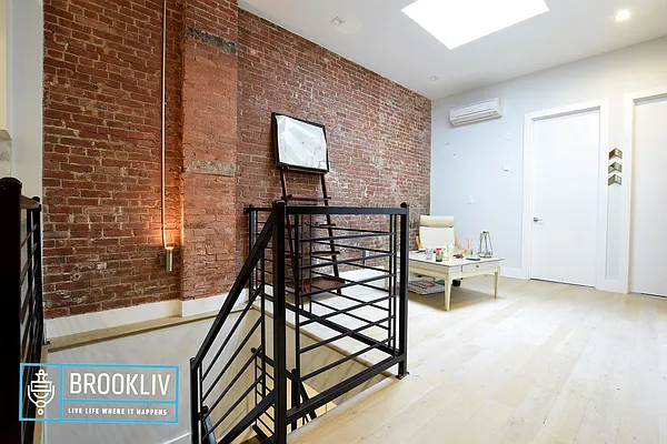 Rented by null | media 3