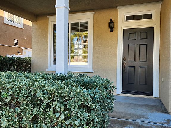 Front entry/porch