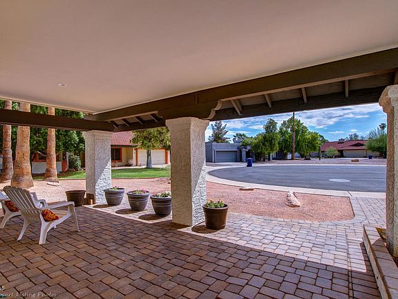 4th image of 1834 E Laguna Dr