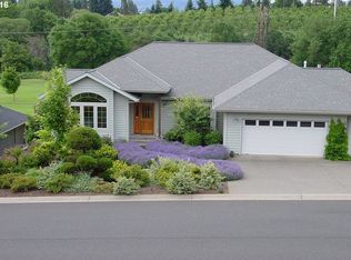 3427 Broken Tee Dr, Hood River, OR 97031