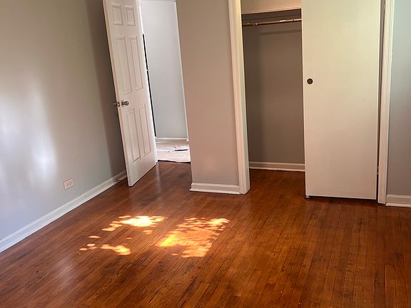 5th image of 7320 S Kingston Ave #1W