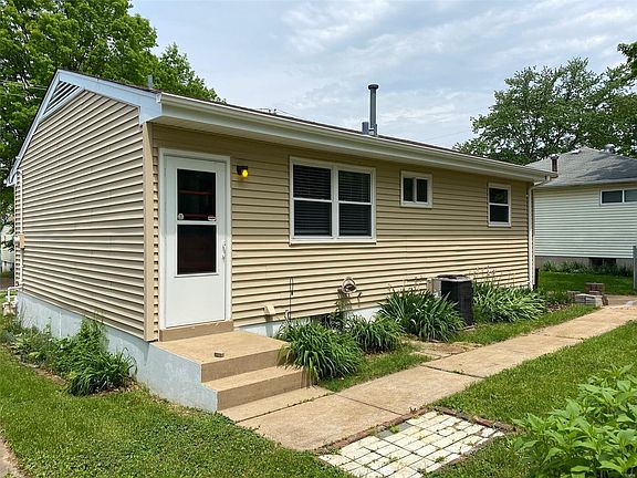 4th image of 182 Floralea Pl