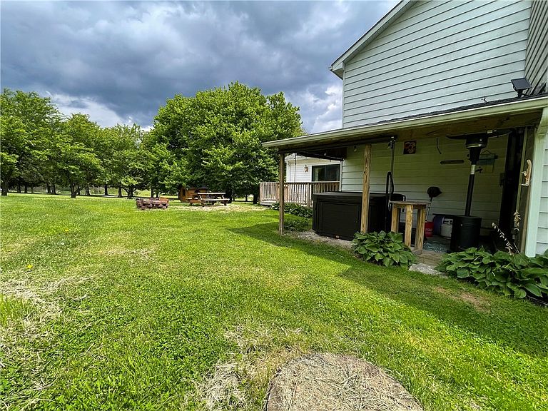 Listing photo 5