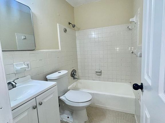 5th image of 1522 S N St APT 6