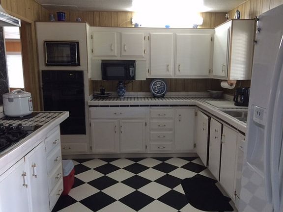 4th image of 625 Hillsdale Ave Unit 148
