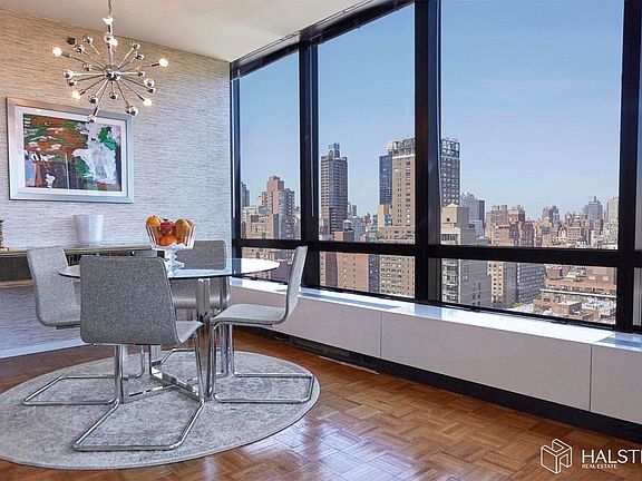 4th image of 420 E 61st St APT 23B