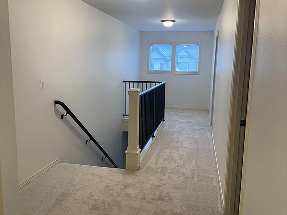 3rd image of 6615 NE 56th Way