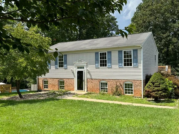 260 Shady Oak Dr, Madison Heights, VA 24572