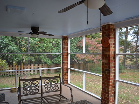 Screened in porch