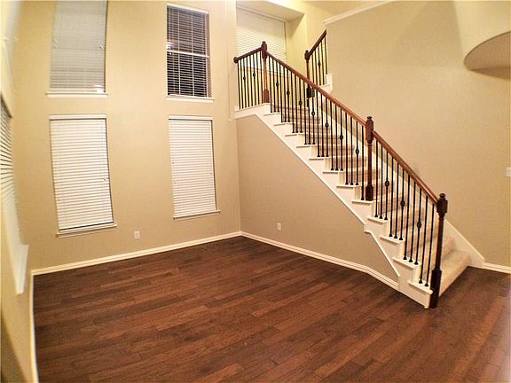 2nd image of 8538 Robertson Dr
