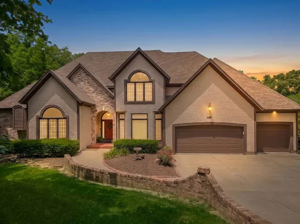 18702 W 64th St, Shawnee, KS 66218
