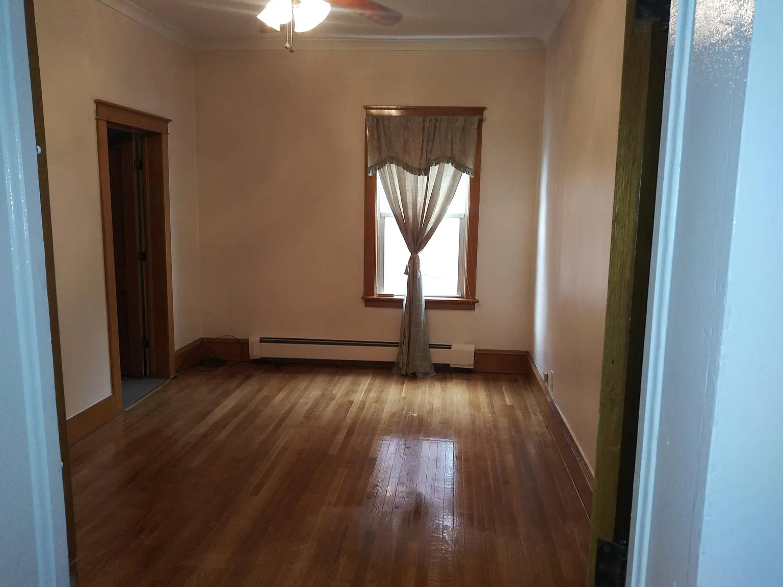 614 S Main St — Photo 4