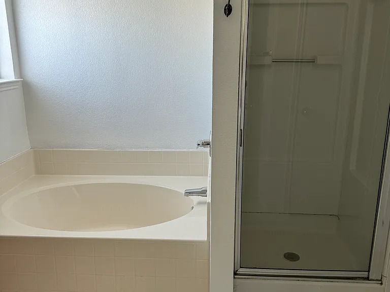 209 Rock Hill Dr — Photo 16