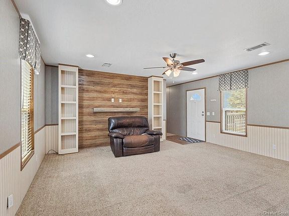 3rd image of 7606 Debbie Ln