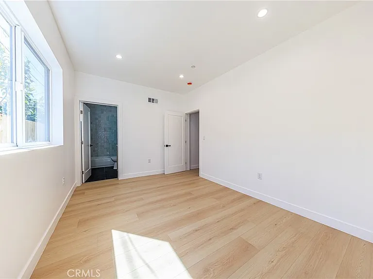 2426 S West View St #C — Photo 14