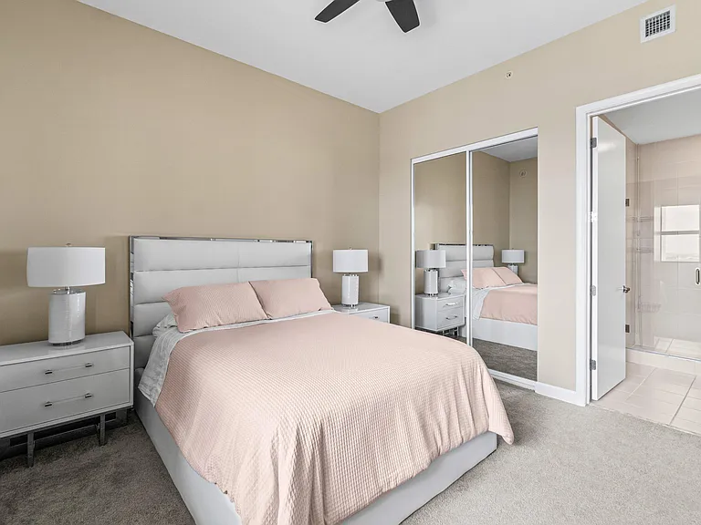 2650 Lake Shore Dr #2403 — Photo 20