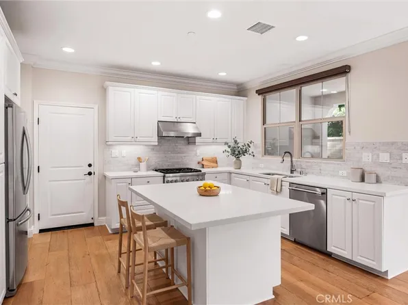 83 Henson, Irvine, CA 92620
