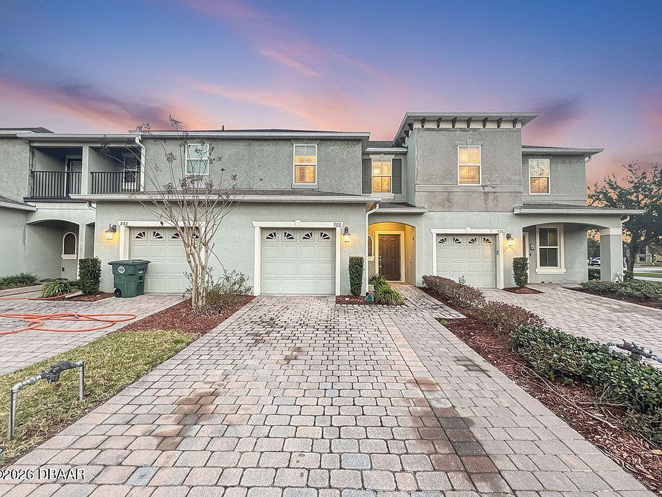 1st image of 202 Wentworth Grande Dr