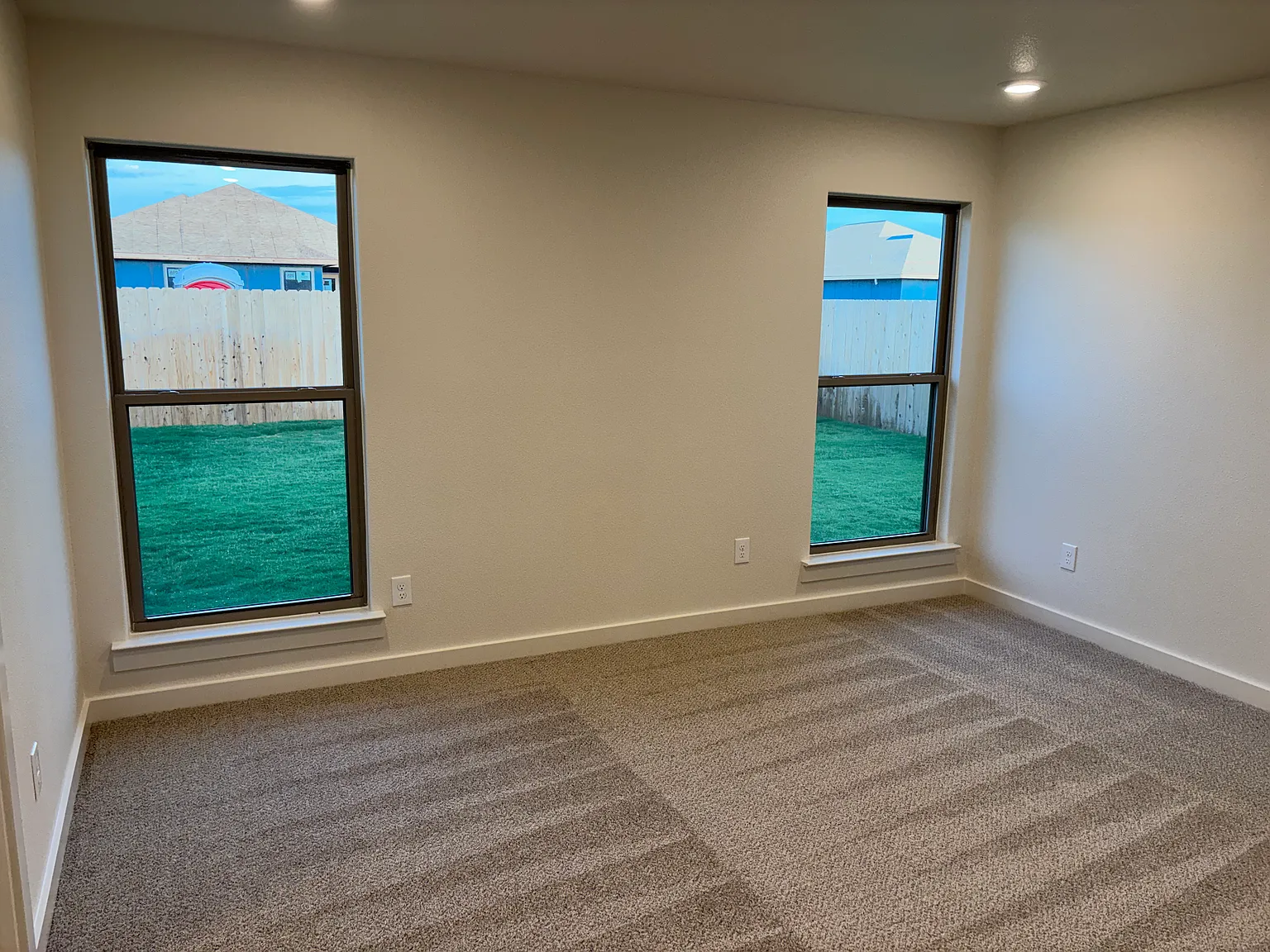 3 bed, 1450 sqft, $1,650 — Photo 2