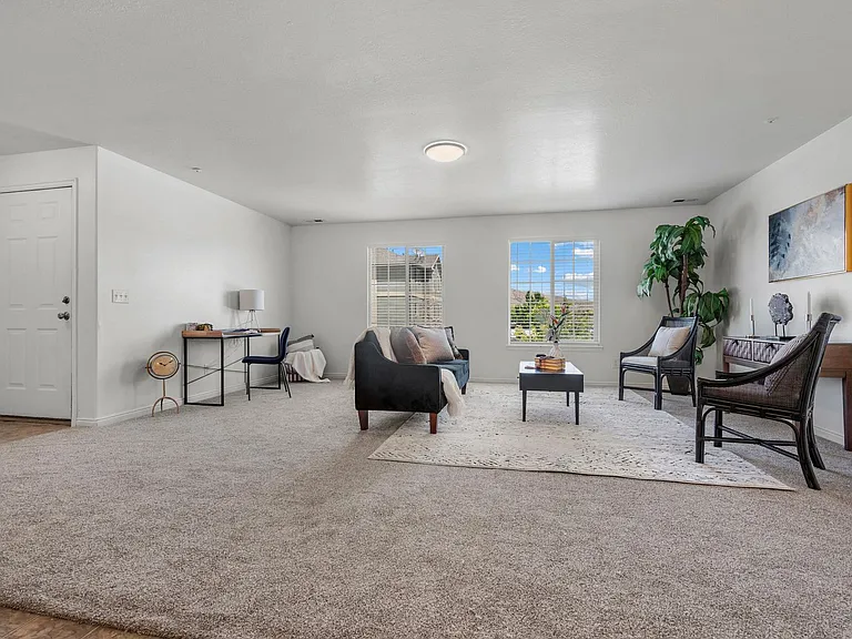 3531 E Rock Creek Rd #C7 — Photo 4