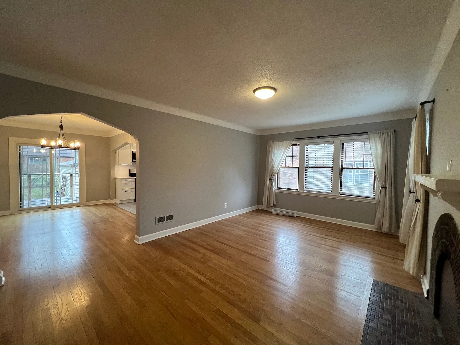 2909 46th St - 1 — Photo 3
