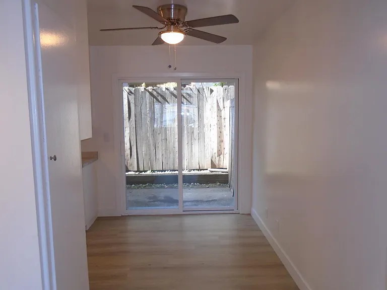 322 N Prospero Dr #4 — Photo 10