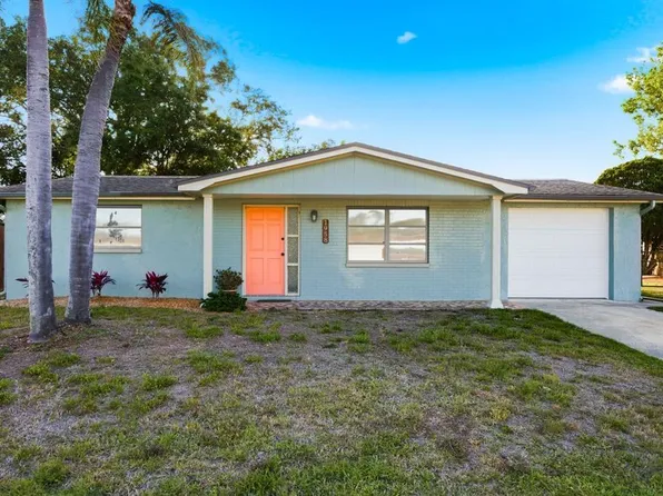 1958 Essex Dr, Holiday, FL 34691