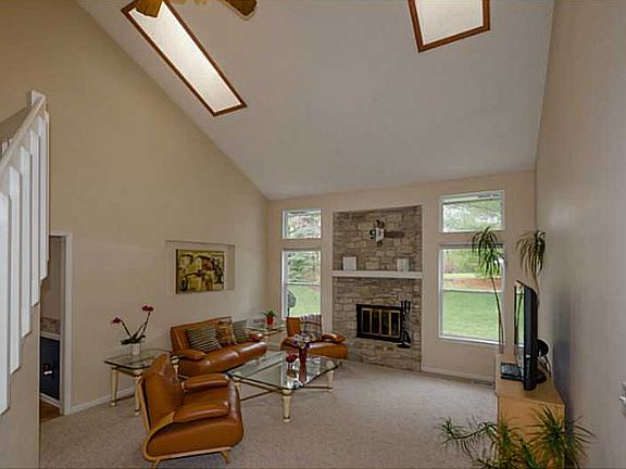 2nd image of 10910 N Geist Woods Dr