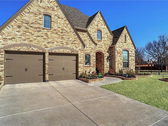 4th image of 2325 Independence Dr