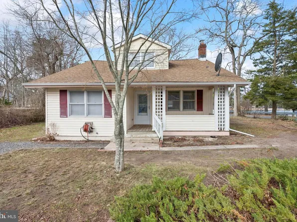 602 S Lakeshore Dr, Browns Mills, NJ 08015