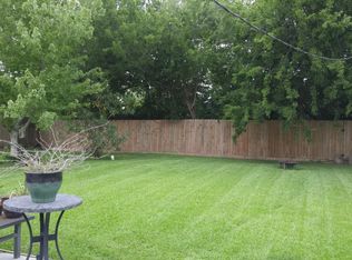 608 Dixie Dr, League City, TX 77573