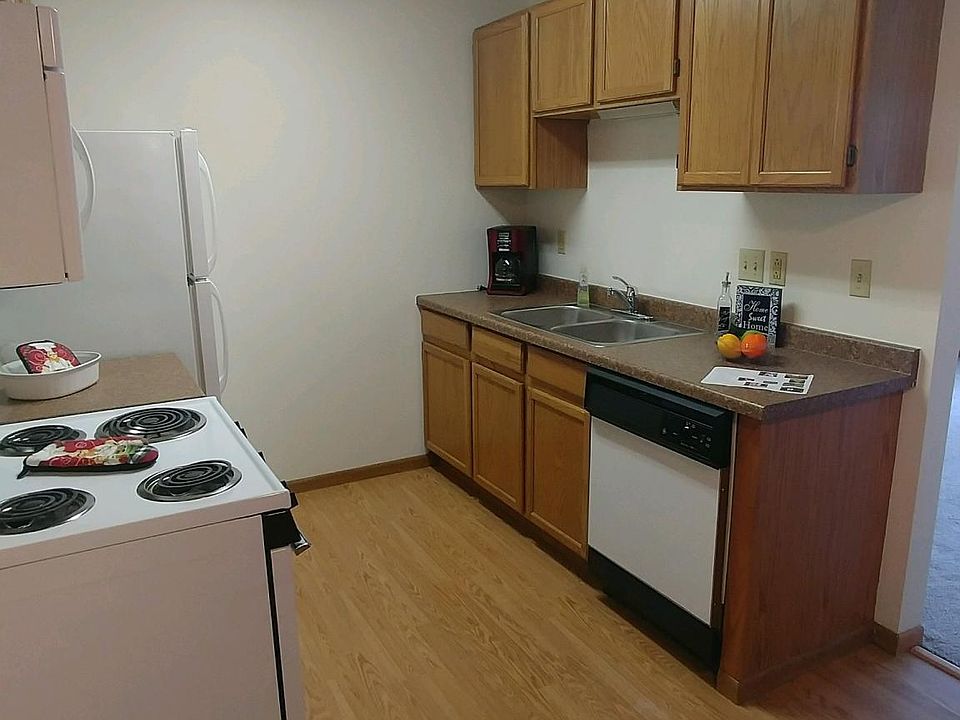 2nd image of 1415 34th St S APT 312