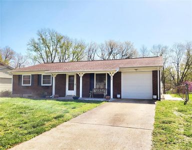 42 Concord Dr, Fairview Heights, IL, 62208