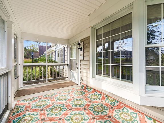 5th image of 284 Black Walnut Dr