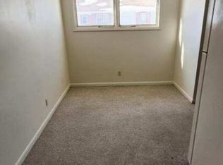 525 I St #103, Fairbury, NE 68352
