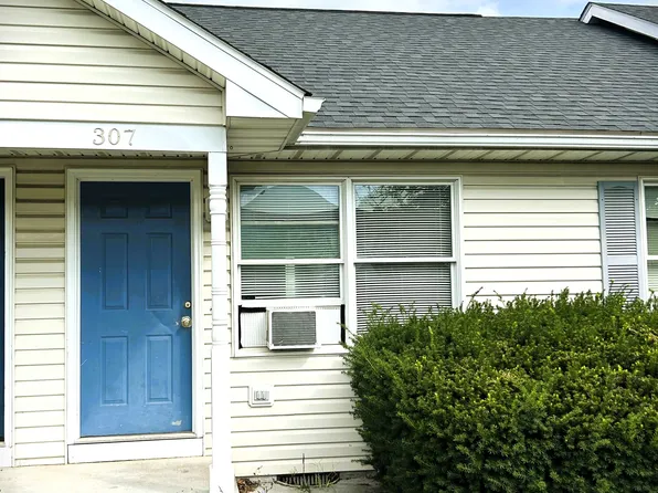 307 Emily Ln, Winchester, VA 22602