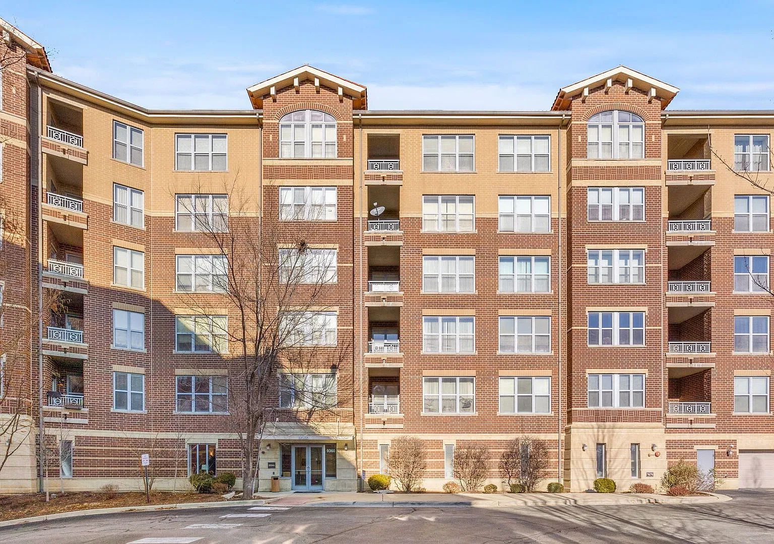 3 bed, 1767 sqft, $3,500 — Photo 1