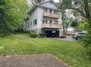 49 N Lake Ave, Fox Lake, IL 60020