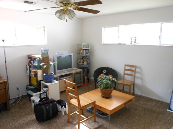 4th image of 2374 La Loma Dr
