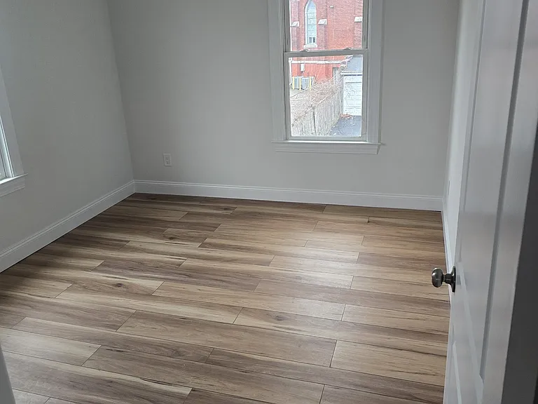 530 Jane St #2B — Photo 9