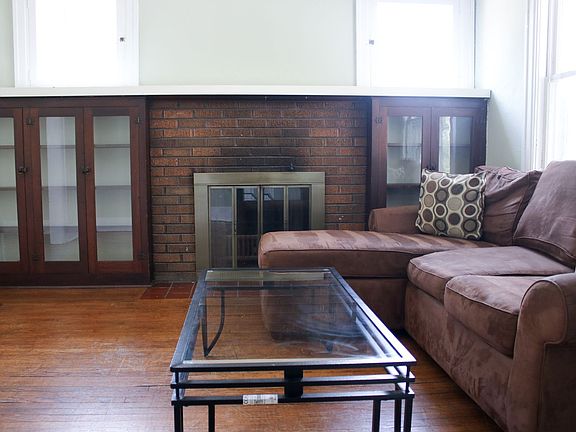 2nd image of 604 S Lincoln Ave #5d902fb28