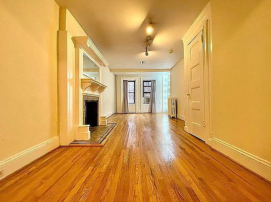 2nd image of 335 W 84th St #7