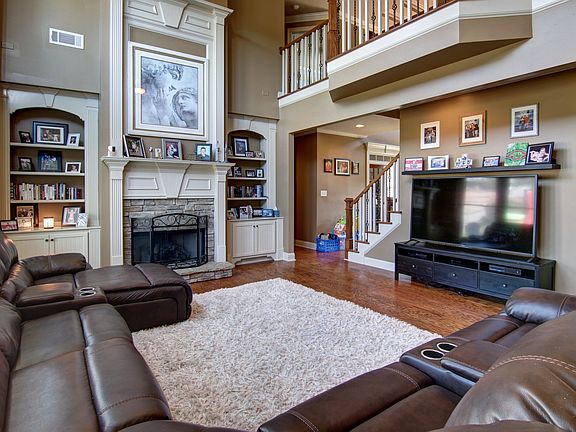 5th image of 1620 Blue Oat Dr