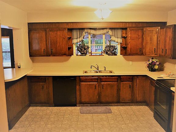 3rd image of 5222 Yerkes St