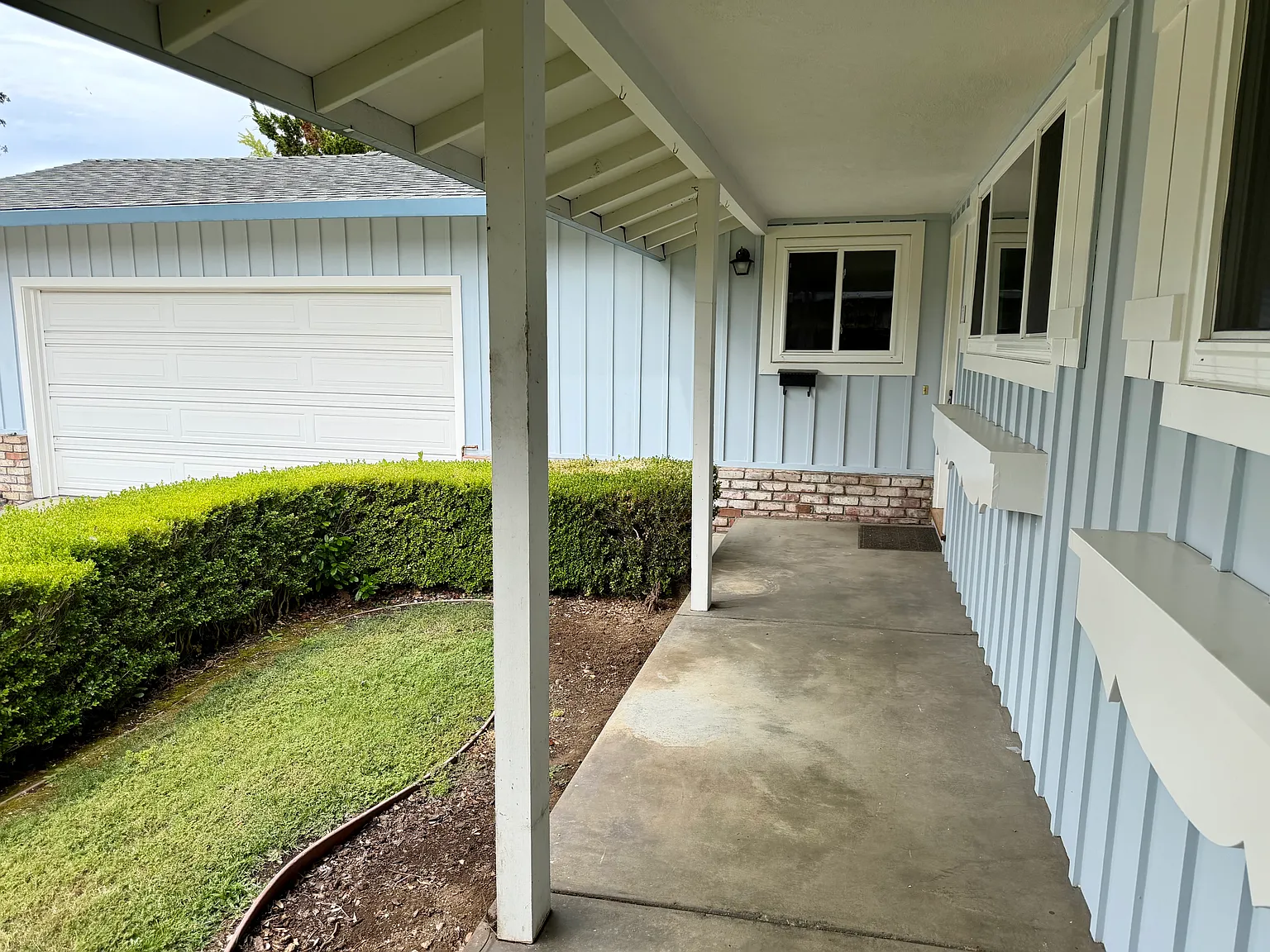 3 bed, 1232 sqft, $5,495 — Photo 2